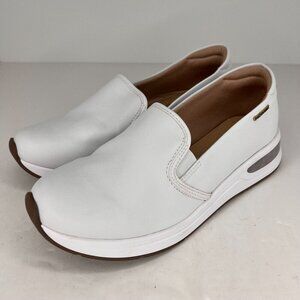 Modare Womens White Low Top Ultra Comfort Leather Casual Size 8 Slip On Shoes